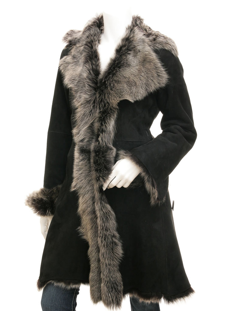 TOSCANA SHEARLING IN BLACK & SILVER COAT
