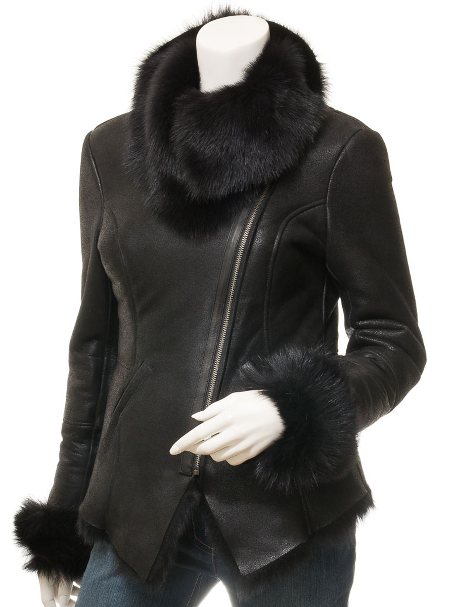 WOMEN'S BLACK TOSCANA SHEARLING JACKET